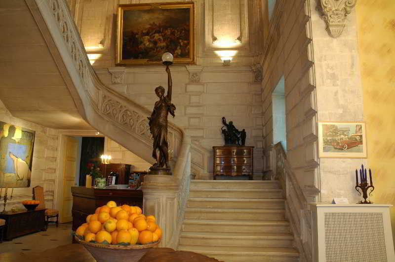 Chateau-Hotel De Nieuil Экстерьер фото