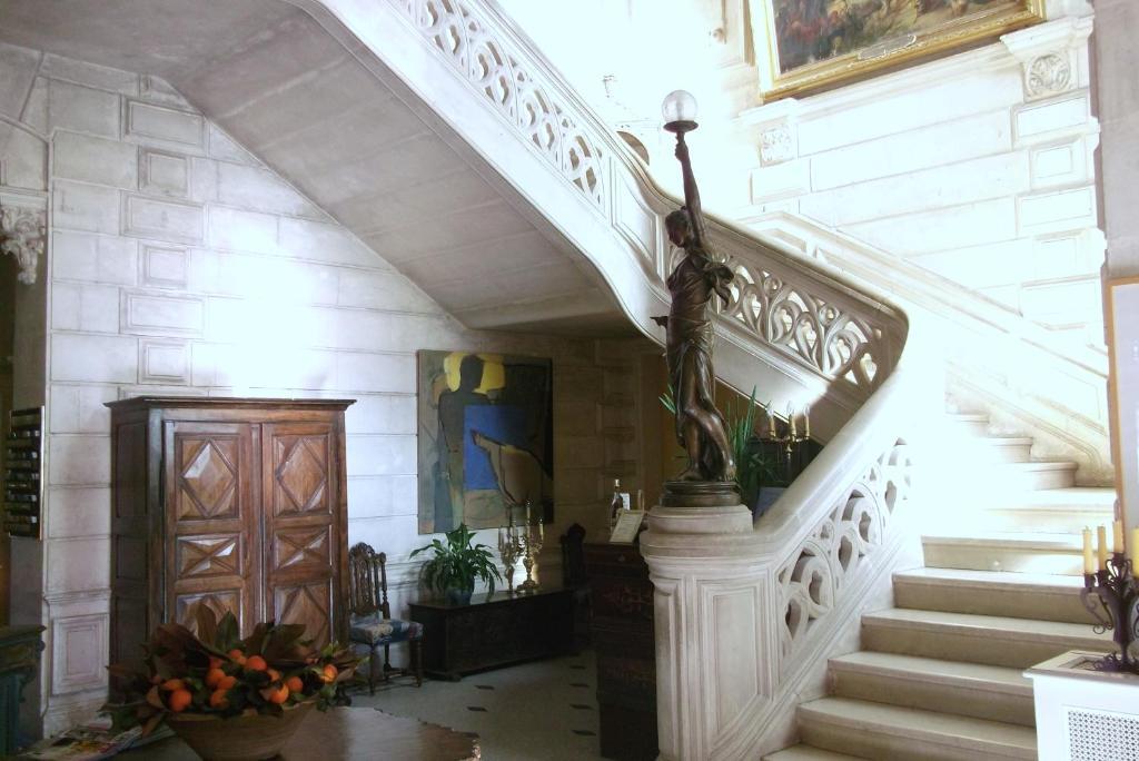Chateau-Hotel De Nieuil Экстерьер фото